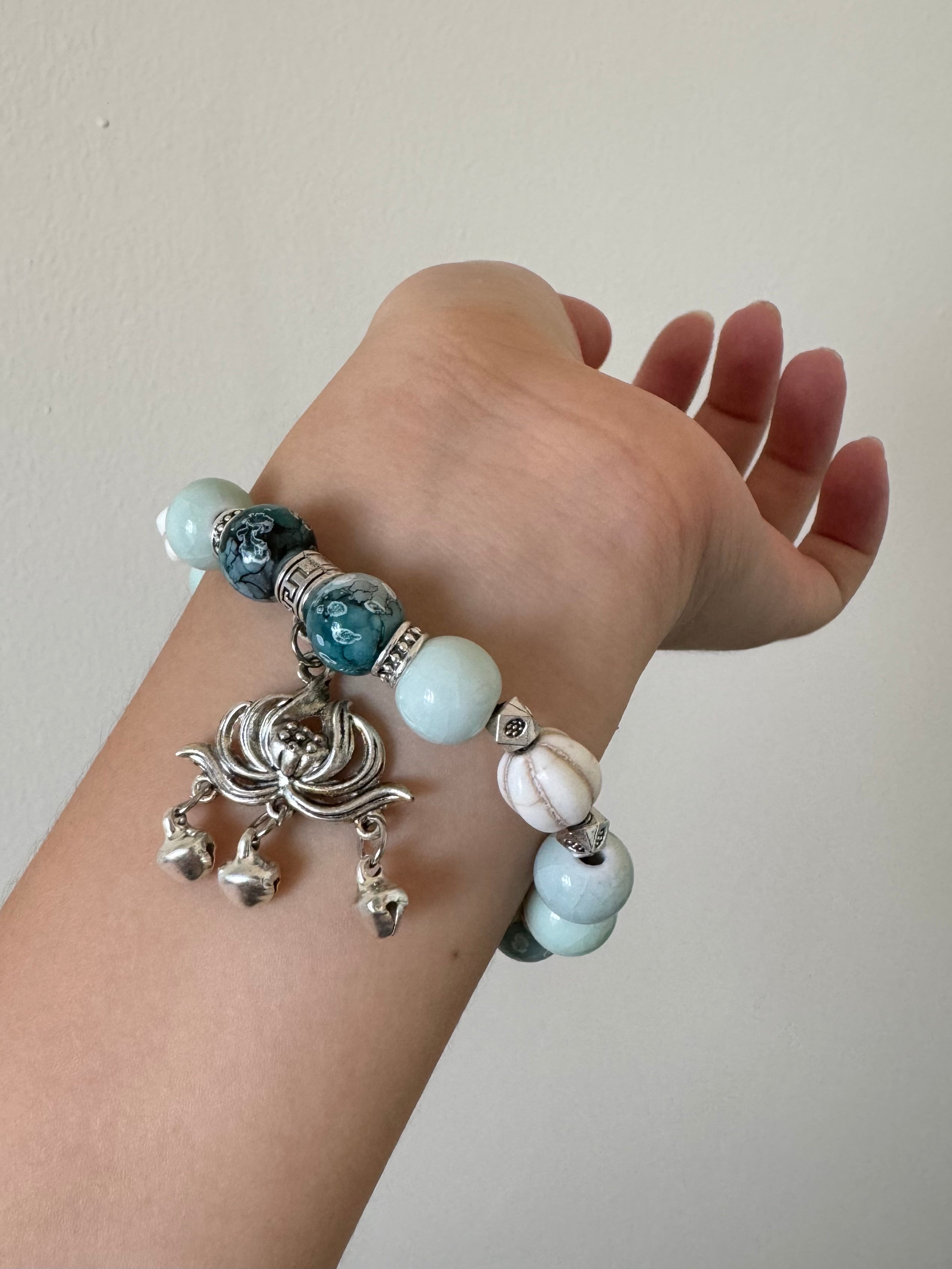 Ceramic bead bracelet, wirh lotus flower, navy blue and light blue, new Chinese style