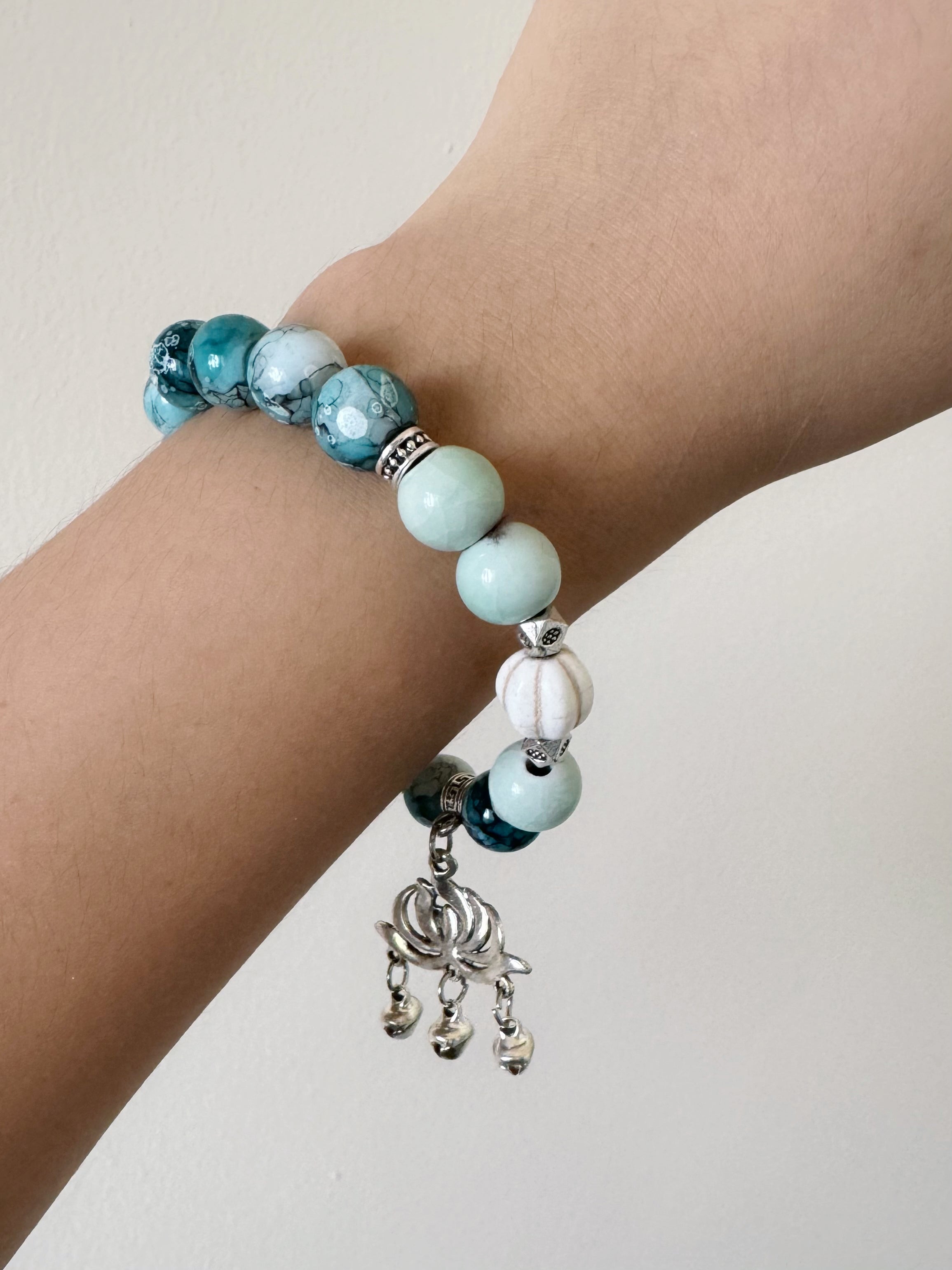 Ceramic bead bracelet, wirh lotus flower, navy blue and light blue, new Chinese style