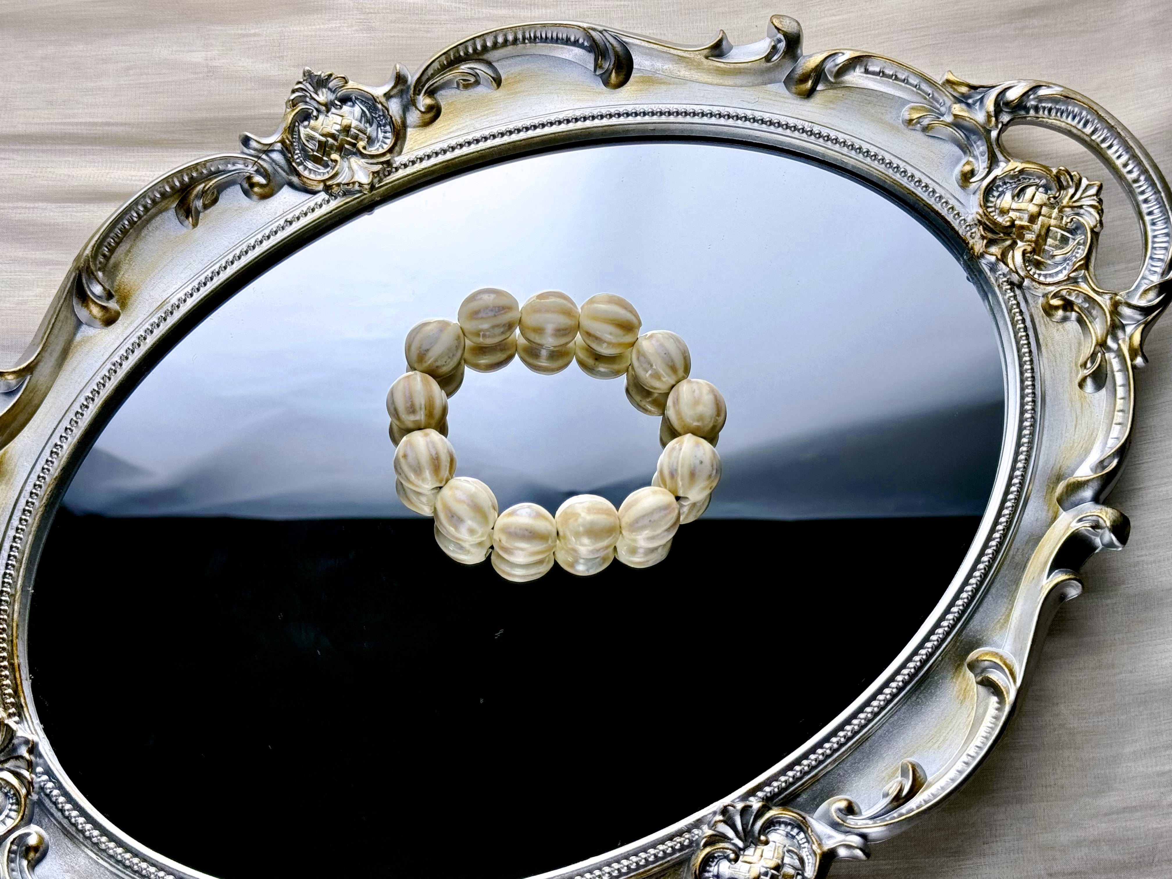 Ceramic bead bracelet, cream-colored