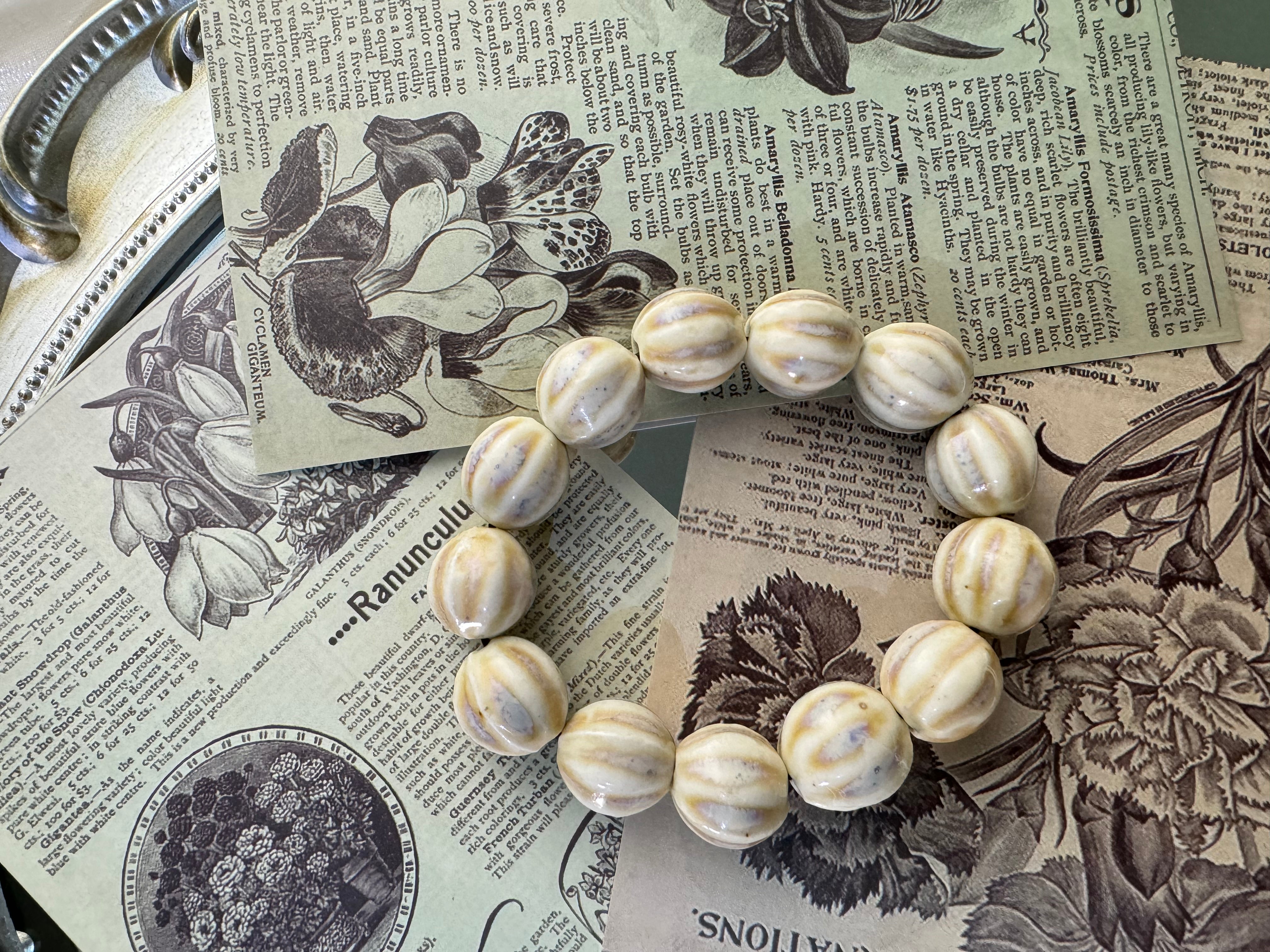 Ceramic bead bracelet, cream-colored